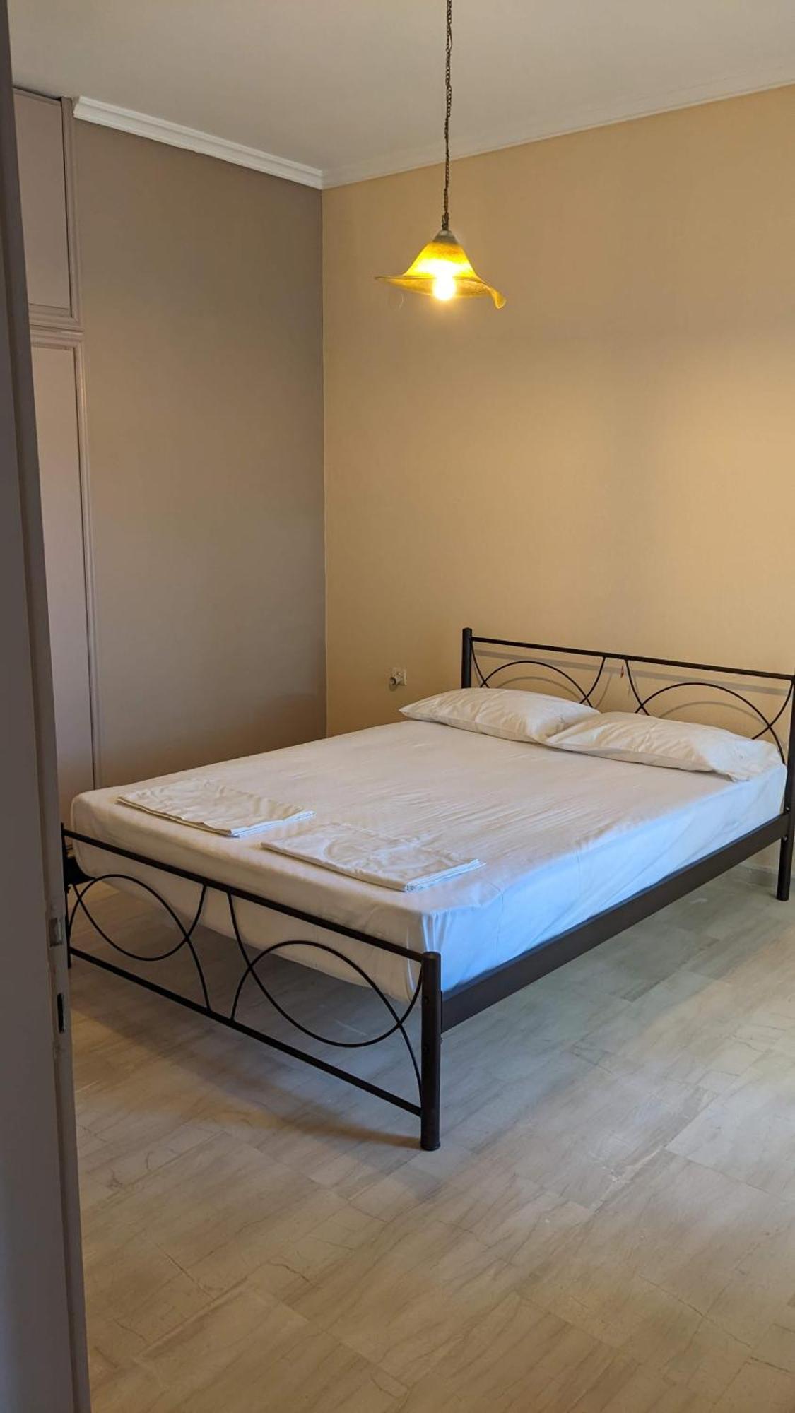 Beachfront Apartment Nea Moudania Exterior photo